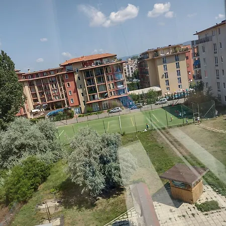 ред хаус Apartmán Sluneční pobřeží