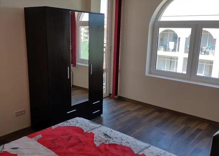 ред хаус * Σάνι Μπιτς